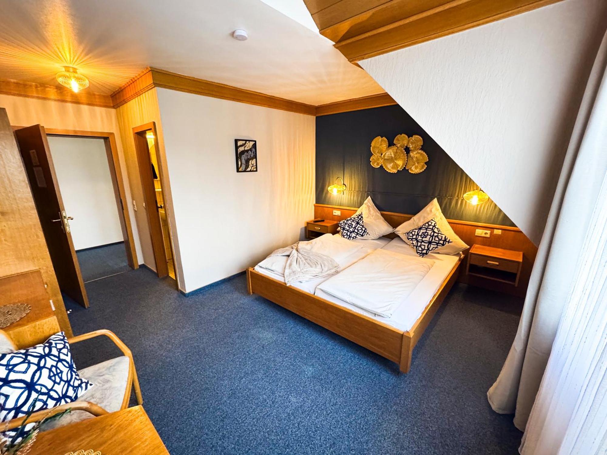 Hotel Guelser Weinstube Koblenz  Exterior photo