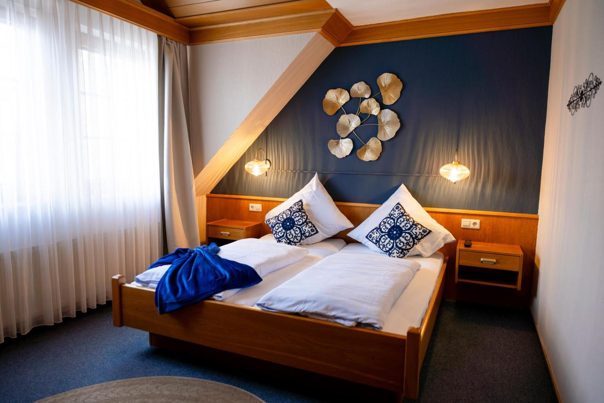 Hotel Guelser Weinstube Koblenz  Exterior photo